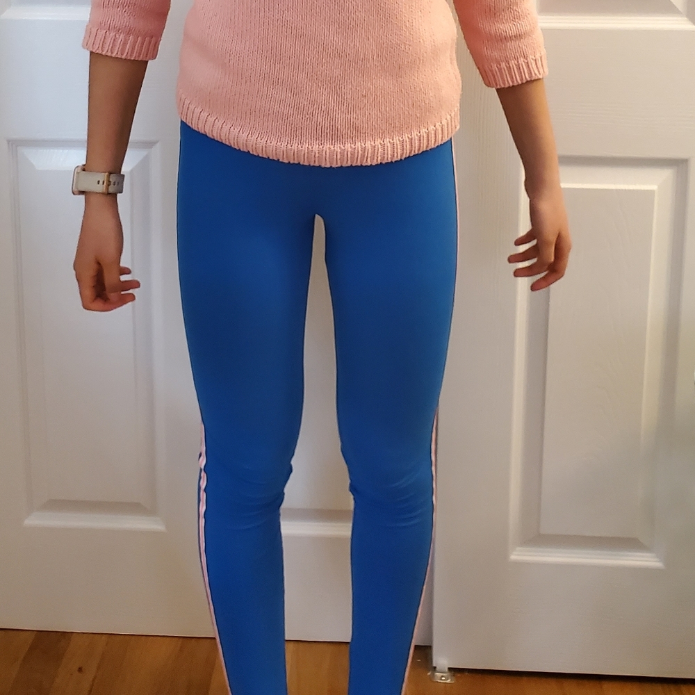 Blue leggins